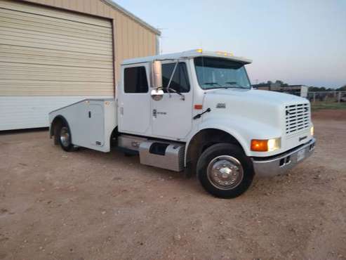 2001 International 4700 LP - cars & trucks - by owner - vehicle... for sale in Lamesa, TX