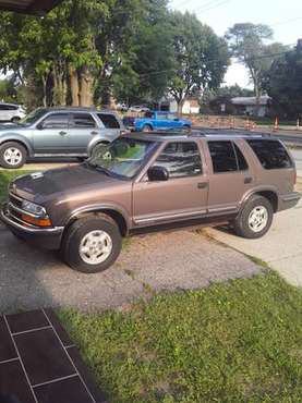 1999 CHEVROLET BLAZER - cars & trucks - by owner - vehicle... for sale in Sterling Heights, MI