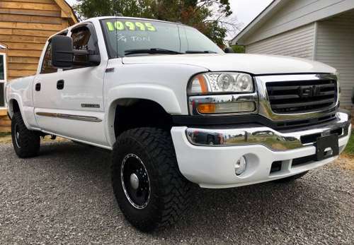 2005 GMC SIERRA 2500HD 4x4 V8 CREW CAB for sale in Lancaster, KY