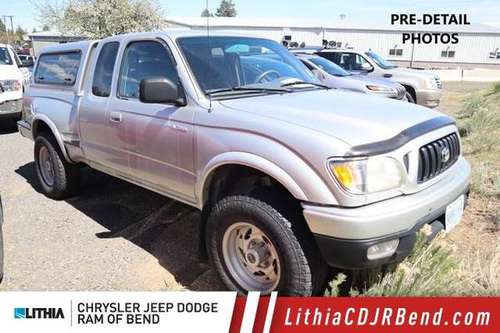 2001 Toyota Tacoma 4x4 4WD Truck Base Extended Cab for sale in Bend, OR