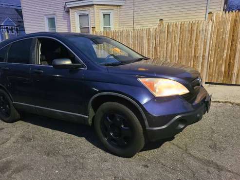 2008 HONDA CRV AWD AUTOMATIC - cars & trucks - by owner - vehicle... for sale in Lynn, MA