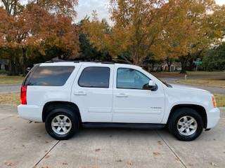 2013 GMC Yukon (only 68,300 miles) - cars & trucks - by owner -... for sale in Dallas, TX