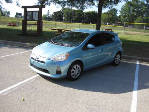 2013 Toyota Prius C, 120Kmi, Bluetooth, AUX, 26 Hybrids Avail - cars for sale in West Allis, WI