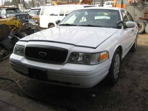 crown vic - cars & trucks - by dealer - vehicle automotive sale for sale in Salisbury, MA