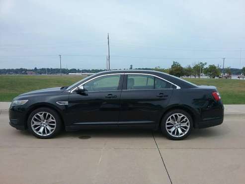 2013 FORD TAURUS LIMITED!! FINANCING AVAILABLE!! for sale in MOLINE, IA