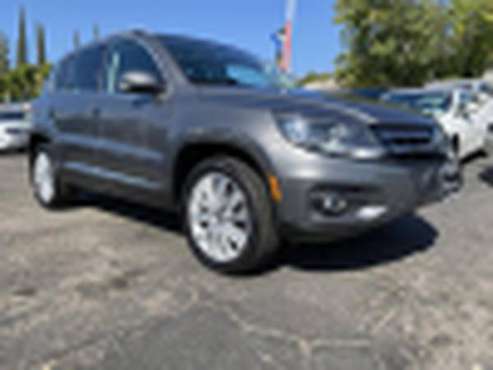 2012 Volkswagen Tiguan SE w/Sunroof Nav - APPROVED W/ $1495 DWN... for sale in La Crescenta, CA