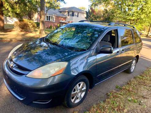 2006 Toyota Sienna LE ! Great Condition!! for sale in Elizabeth, NY