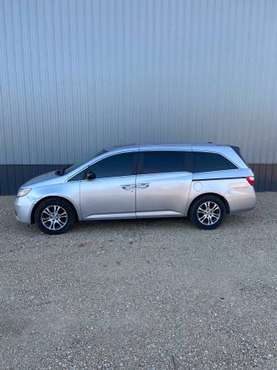 2011 Honda Odyssey ex-l - cars & trucks - by owner - vehicle... for sale in Madison, WI