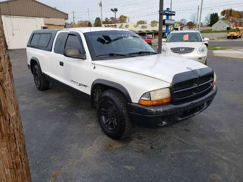 2001 Dodge Dakota - cars & trucks - by dealer - vehicle automotive... for sale in Canton, OH