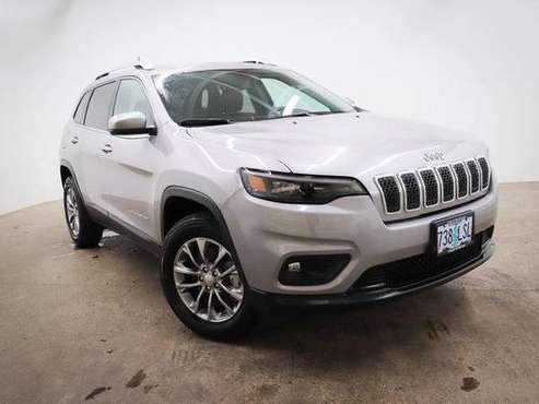 2019 Jeep Cherokee 4WD Latitude Plus 4x4 SUV - cars & trucks - by... for sale in Portland, OR