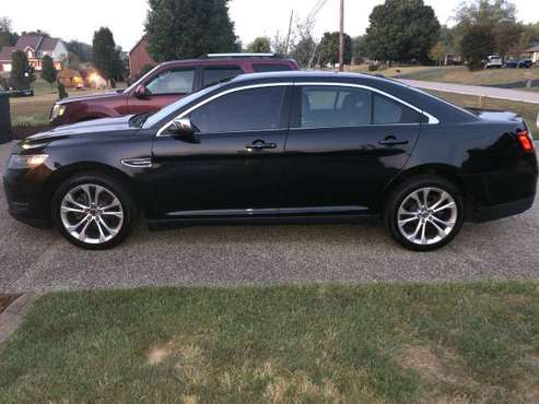 2014 Ford Taurus Limited Edition! Beautiful!! for sale in Saint Catharine, KY