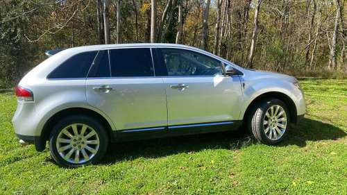 2013 Lincoln MKX AWD 4DR - cars & trucks - by owner - vehicle... for sale in Charlottesville, VA