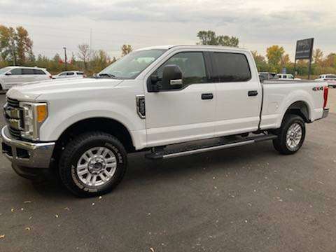 Nice 2018 and 2019 Ford F250 XLT Crew Cab short box - cars & trucks... for sale in ST Cloud, MN