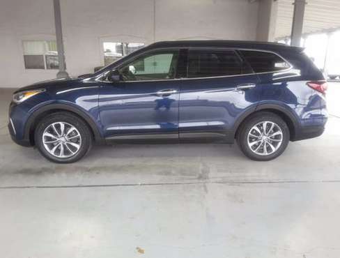 2017 Hyundai Santa Fe SE AWD - PRICE REDUCED - cars & trucks - by... for sale in Las Cruces, NM