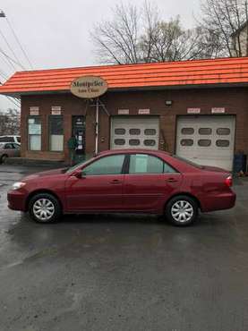 2005 Toyota Camry LE - cars & trucks - by dealer - vehicle... for sale in Montpelier, VT