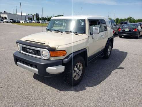 2008 TOYOTA FJ CRUISER 4WD ( ONLY 188K MILES) - - by for sale in Clanton, AL