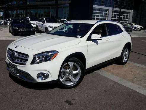 2018 *Mercedes-Benz* *GLA* *GLA 250 SUV* White for sale in Gilbert, AZ