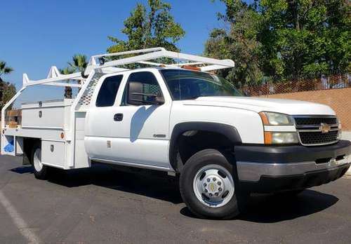2006 CHEVY SILVERADO 3500 EXTENDED 17k MILE CONTRACTORS UTILITY TRUCK! for sale in Las Vegas, CO