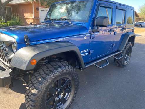 2010 jeep wrangler unlimited 4X4 - cars & trucks - by owner -... for sale in Glendale, AZ