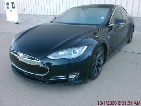 2015 Tesla Model S - cars & trucks - by dealer - vehicle automotive... for sale in La Crescent, WI
