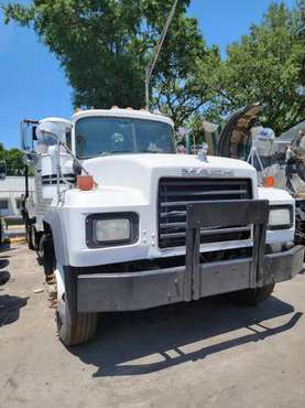 1999 Mack CH Roll Off - - by dealer - vehicle for sale in Miami, FL