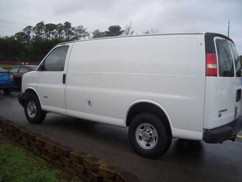 2009 2500 chevy express van - cars & trucks - by dealer - vehicle... for sale in Jacksonville, NC