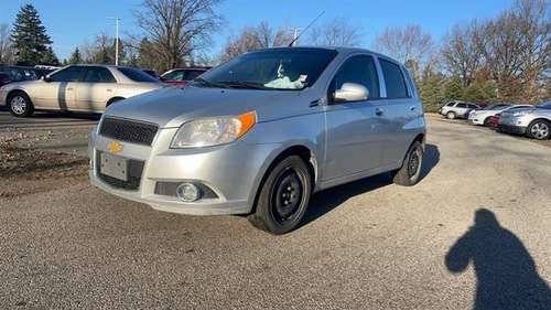 2011 Chevrolet Aveo5 Chevy 2LT HATCHBACK - - by dealer for sale in Cleves, OH