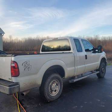 2011 F250 XL 4x4 - cars & trucks - by owner - vehicle automotive sale for sale in Rome, NY