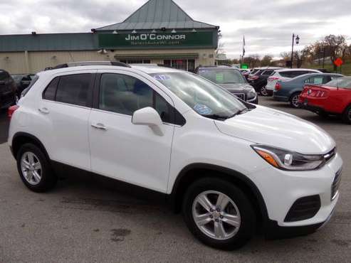 2017 CHEVY TRAX FWD #4028 - cars & trucks - by dealer - vehicle... for sale in Oconomowoc, WI