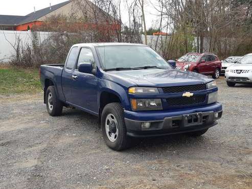 2010 Chevrolet Colorado 4wd Extended cab Work truck - cars & trucks... for sale in Wilkes Barre, PA
