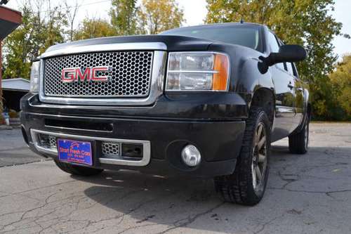 AWD*2012 GMC SIERRA 1500 DENALI CREW CAB - cars & trucks - by dealer... for sale in Syracuse, NY