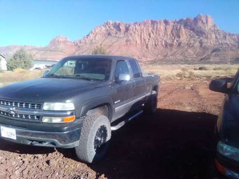 2000 Chevy 2500 four-wheel drive extended cab only 3900 - cars &... for sale in Rockville, UT