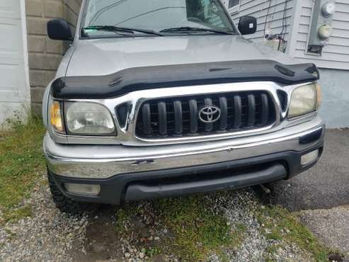 Tacoma 2003 4wd154 k miles 6 cylinder manual transmissi power window for sale in Cranston, RI