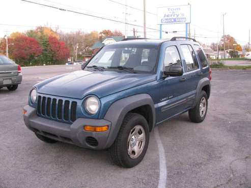 2003 Jeep Liberty Sport 4x4, 4 cyl, 5 speed - cars & trucks - by... for sale in Winchester , KY
