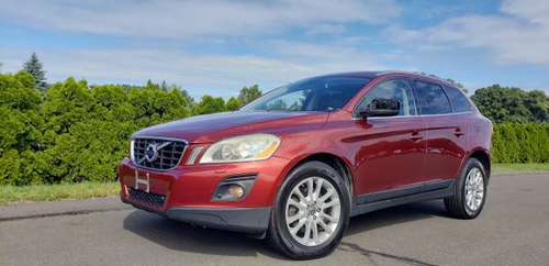 ::2010::Volvo::XC60::AWD::GLASS:TOP for sale in East Hartford, NY