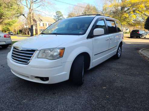 2010 Chrysler Town Country - cars & trucks - by dealer - vehicle... for sale in Bowling Green, VA