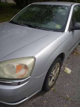 Chevy Malibu 2005 999obo car with potential needs attention - cars & for sale in Chesapeake , VA