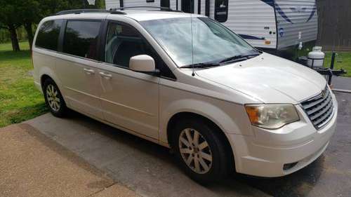2008 Chrysler Town and Country for sale in Alvaton, KY