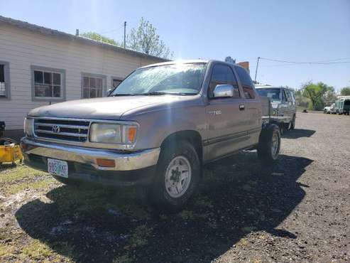 1997 TOYOTA T100 2WD EXT CAB Runs Great for sale in Stanfield, WA