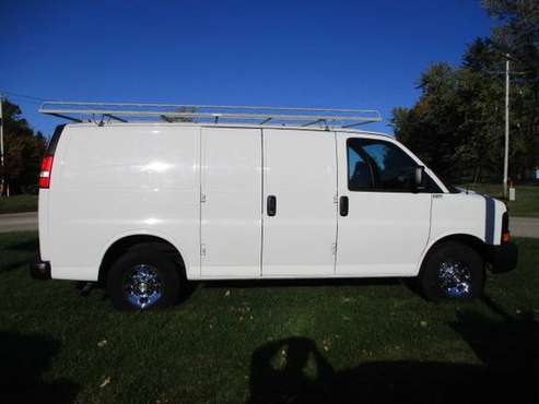 2015 chevrolet 3500 cargo van - cars & trucks - by dealer - vehicle... for sale in Fort Atkinson, WI