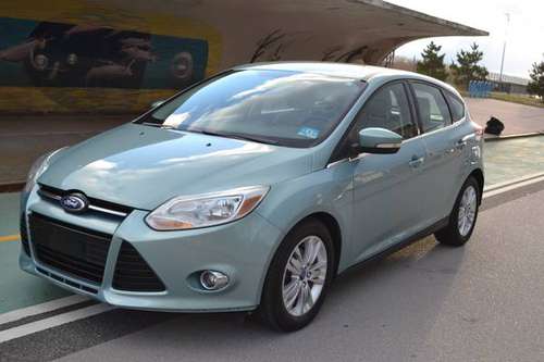 2012 FORD FOCUS SEL 2.0 4cyl. !!!ONE OWNER !!! - cars & trucks - by... for sale in Arverne, NY