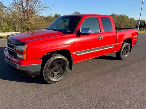 2007 Chevy Silverado LS 4x4, Nice Truck For The $$$!! for sale in Bloomingdale, OH