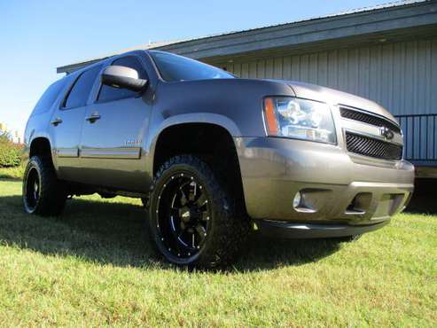 LIFTED 2012 CHEVY TAHOE 4X4 LT 20" MOTO METAL WHEELS *NEW 33X12.50'S!! for sale in KERNERSVILLE, SC