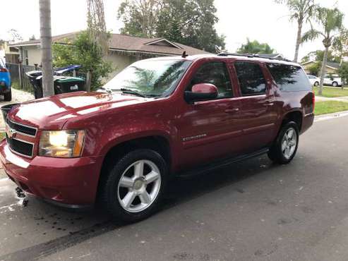 2007 Suburban LT - cars & trucks - by owner - vehicle automotive sale for sale in Orlando, FL
