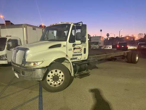 2003 International diesel cab and chassis truck manual transmission for sale in El Monte, CA