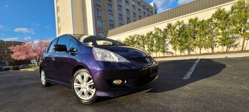 09 Honda Fit Sport Automatic 1owner/ - by dealer for sale in East Hartford, CT