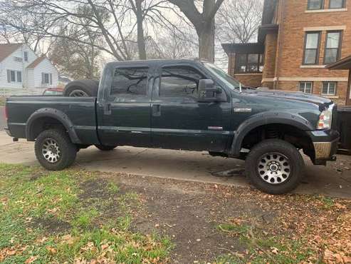 2005 Ford F-350 SRW 4x4 - cars & trucks - by owner - vehicle... for sale in Washington, IL