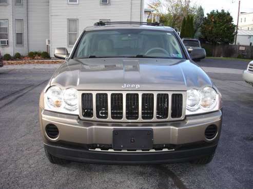 2006 Jeep Grand Cherokee Laredo 4X4 - cars & trucks - by dealer -... for sale in New Cumberland, PA