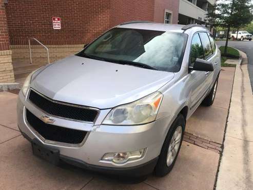 Chevrolet Traverse - cars & trucks - by owner - vehicle automotive... for sale in Rockville, District Of Columbia