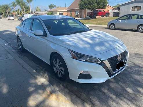 2020 Nissan Altima 2.5, 6000 miles, Clean title - cars & trucks - by... for sale in Covina, CA